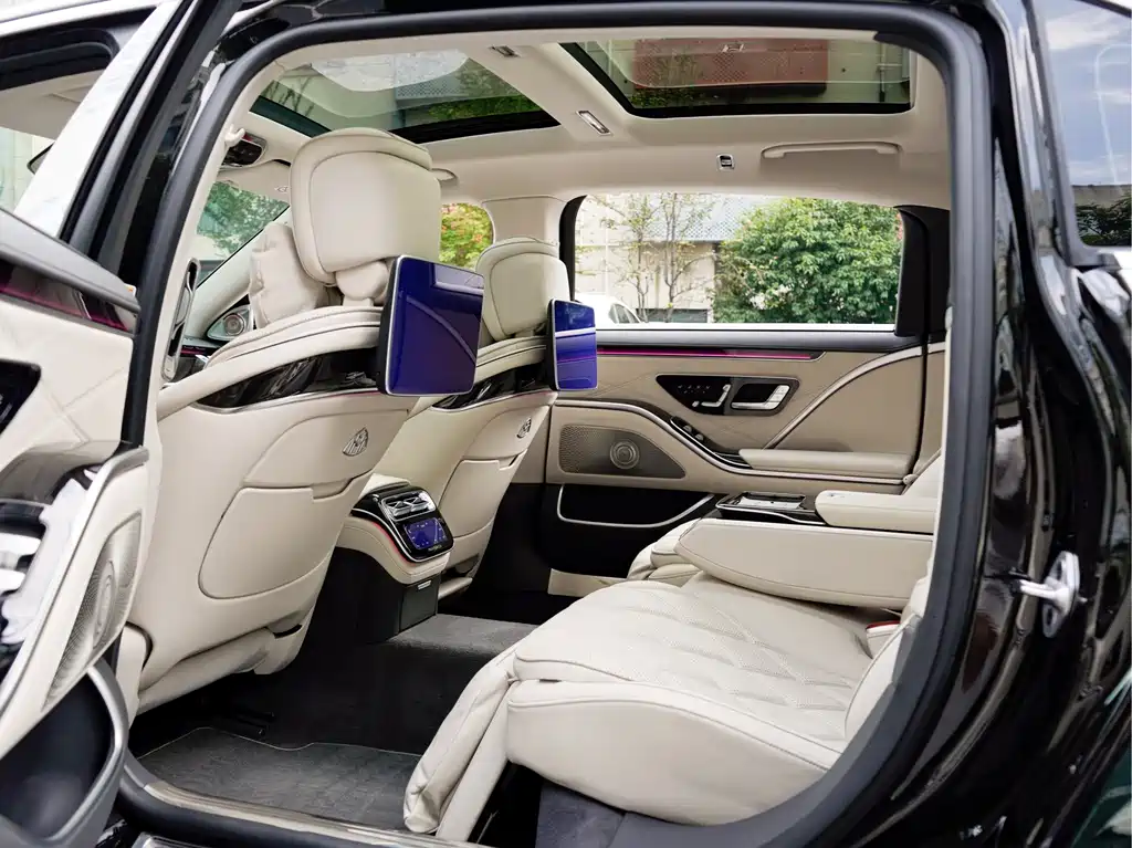 Mercedes-Benz S-Class — миниатюра 13