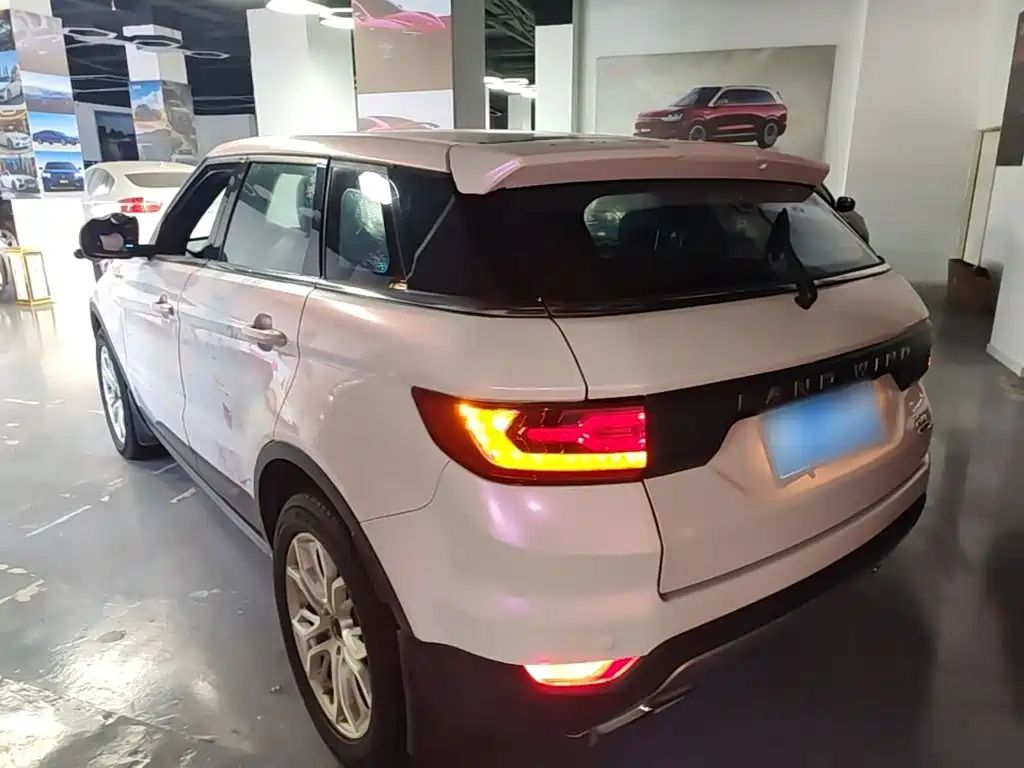 Landwind X7 2015 2.0T Luxury