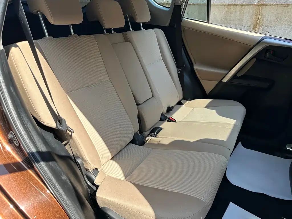 TOYOTA RAV4 RONGFANG