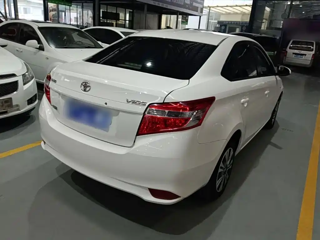 Toyota Vios — миниатюра 7