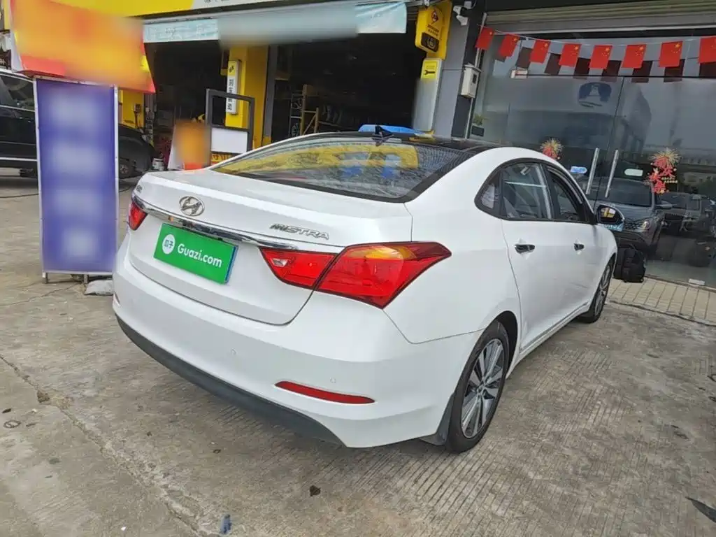 Hyundai Mistra — миниатюра 7