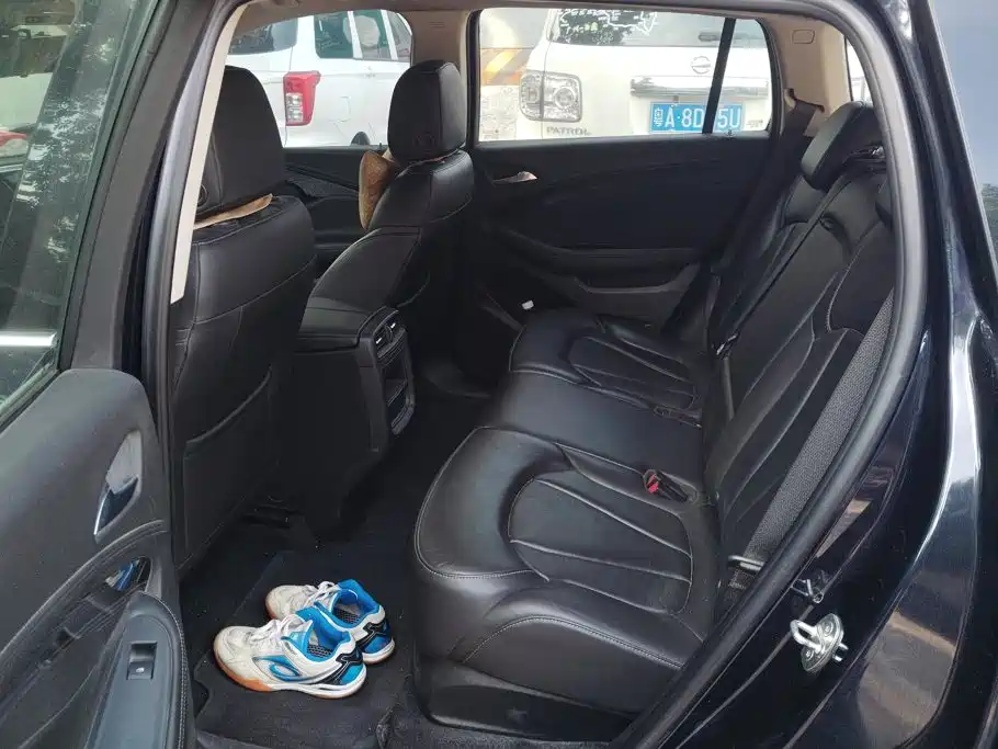 Buick Envision Plus — миниатюра 11