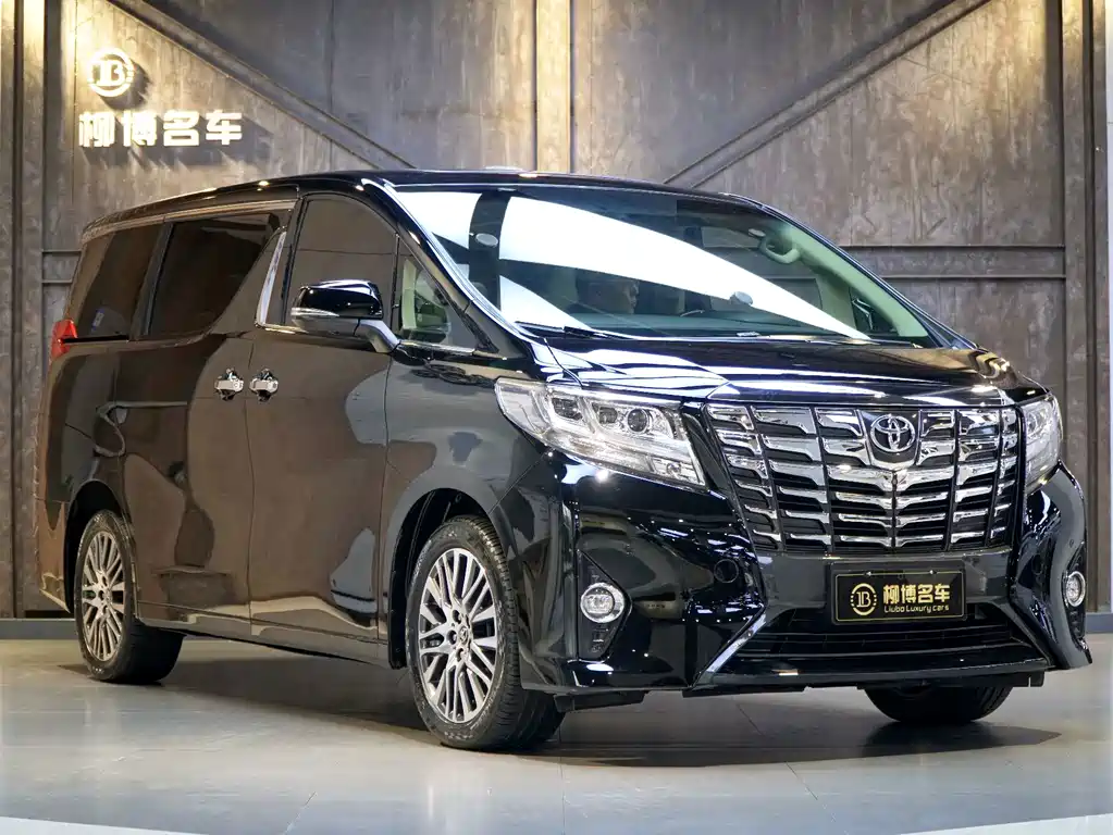 Toyota Alphard — миниатюра 27
