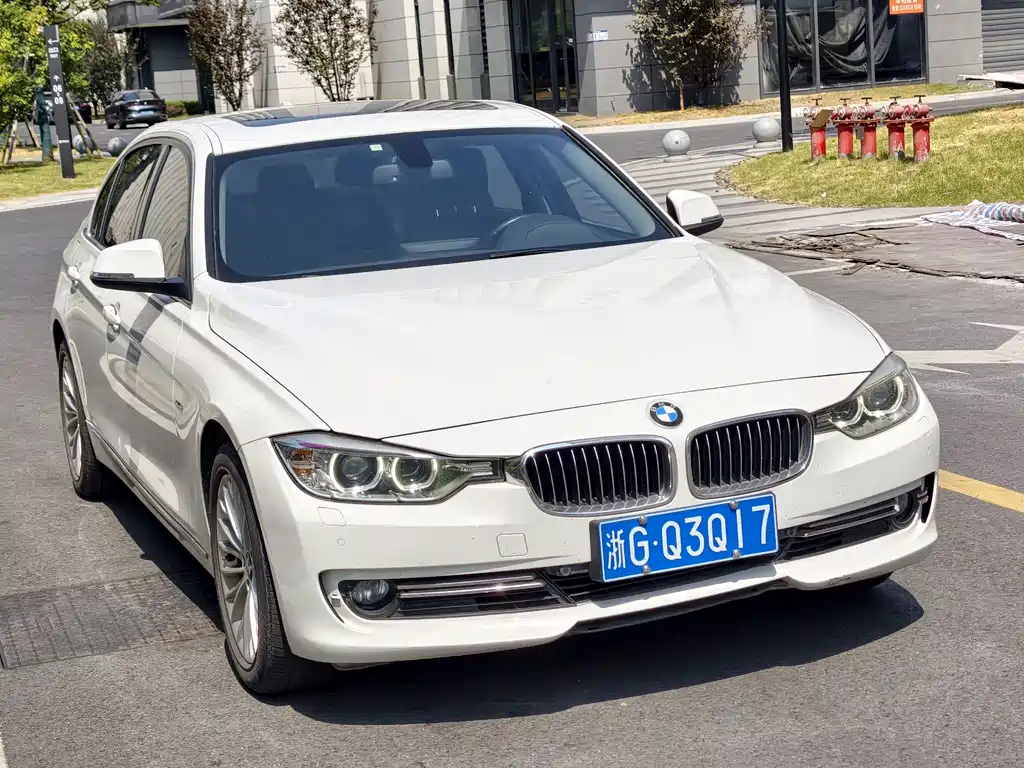BMW 3 Series — миниатюра 7