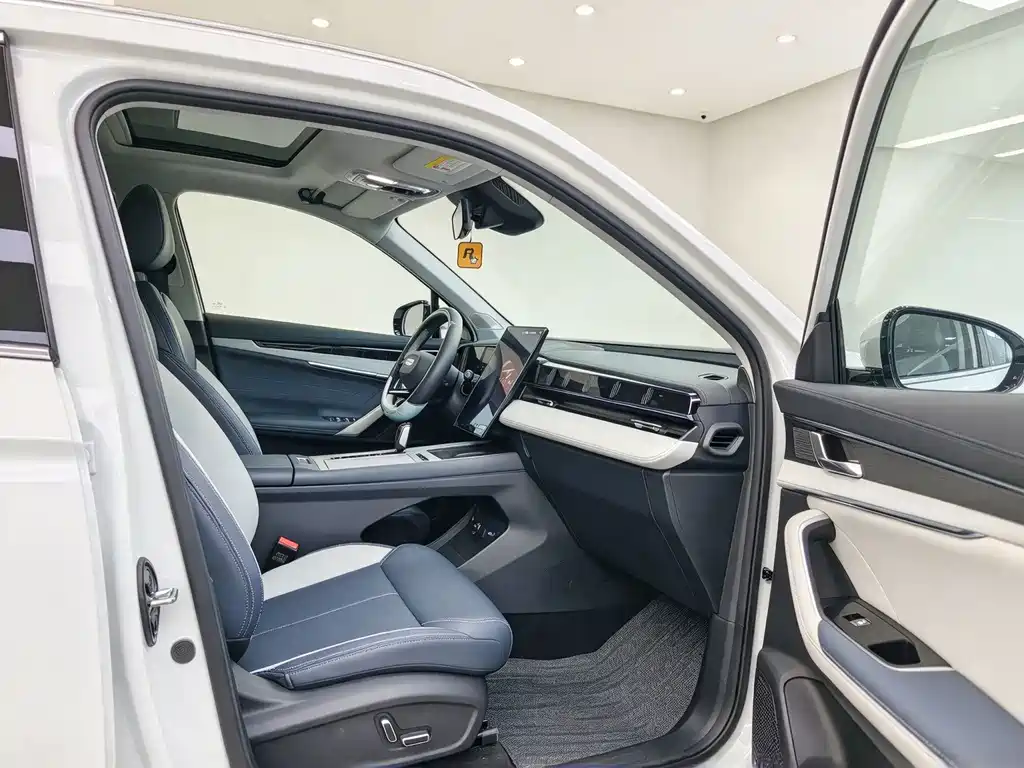 Geely Boyue L — миниатюра 8