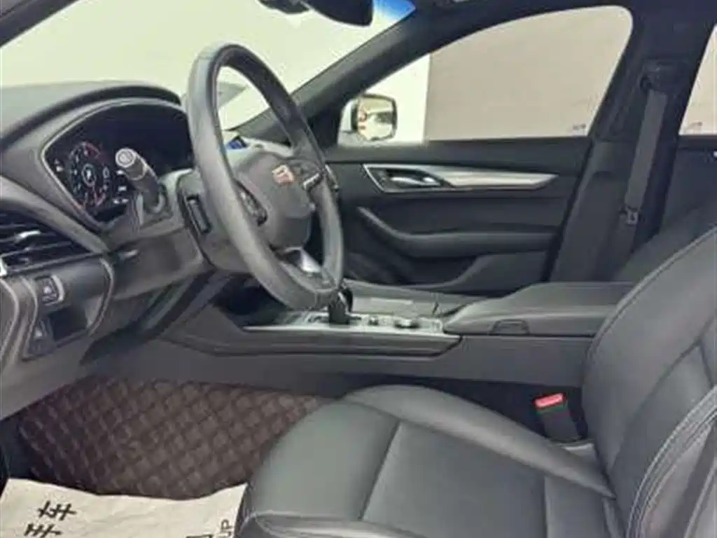 Cadillac CT5 — миниатюра 8
