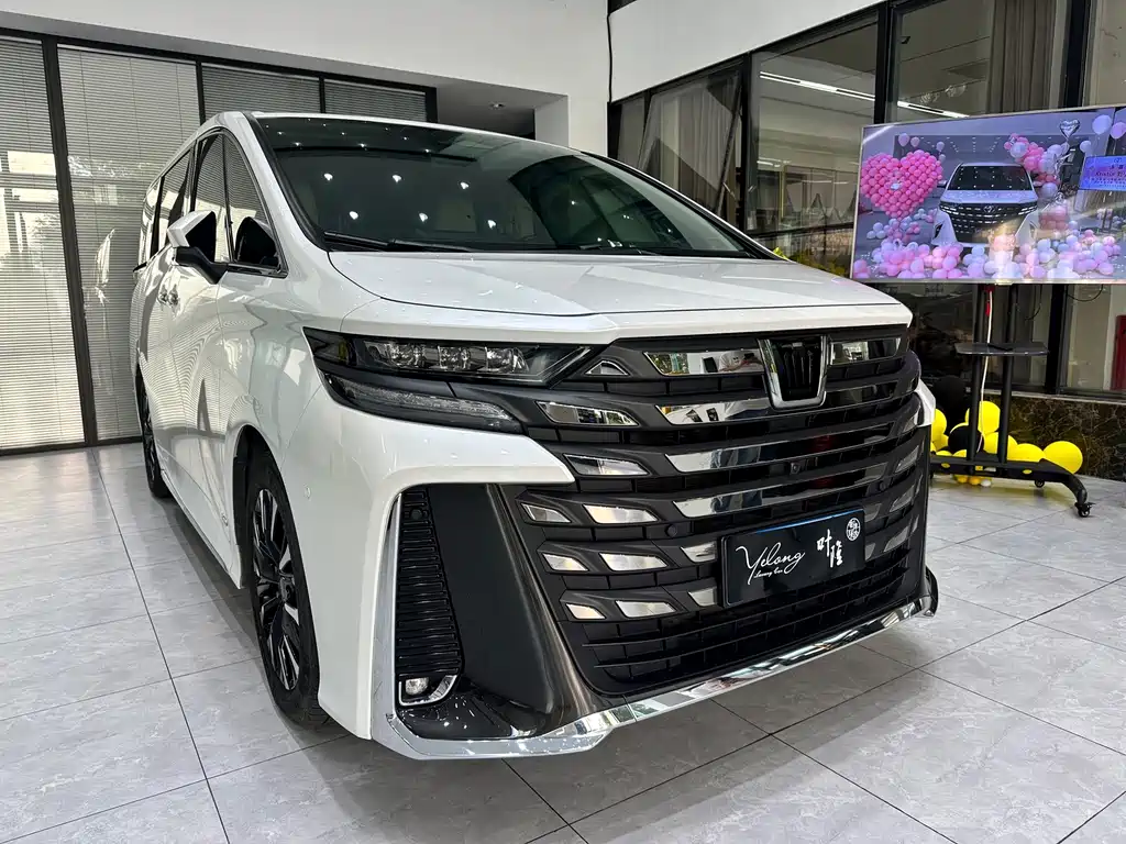 Toyota Vellfire — миниатюра 3