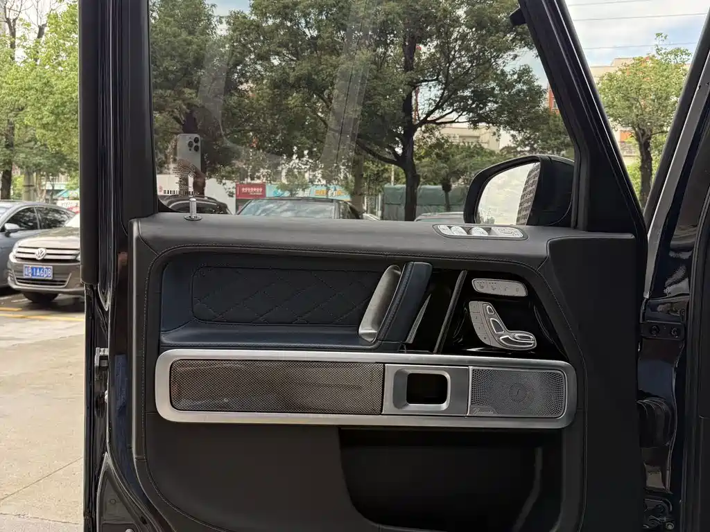 Mercedes-Benz G-Class — миниатюра 6