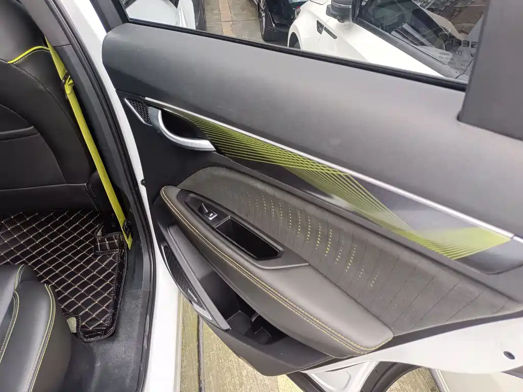 Geely TugellaS S 2021 2.0TD AT