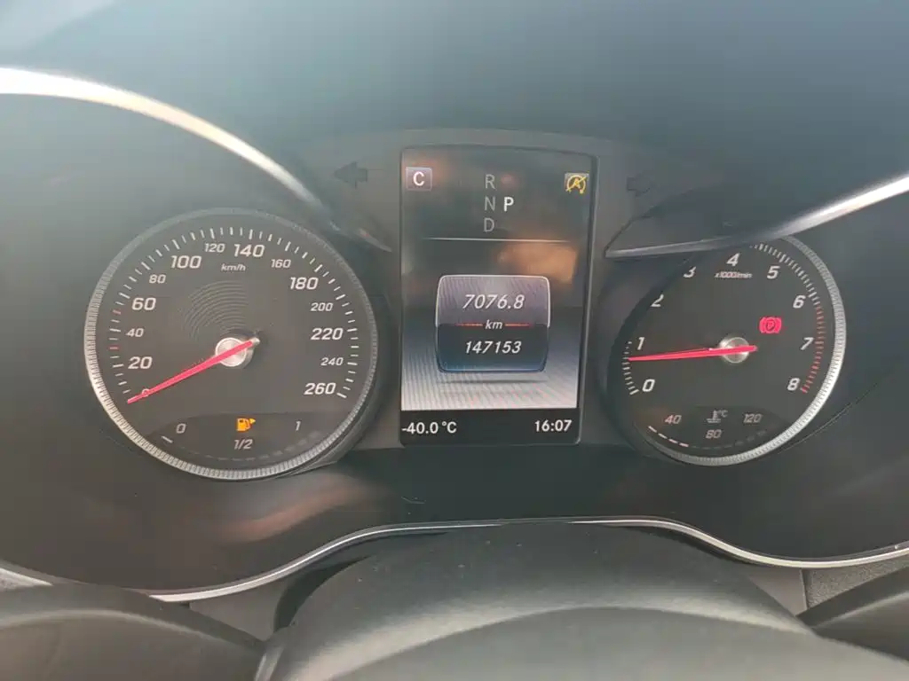Mercedes-Benz C-Class — миниатюра 12