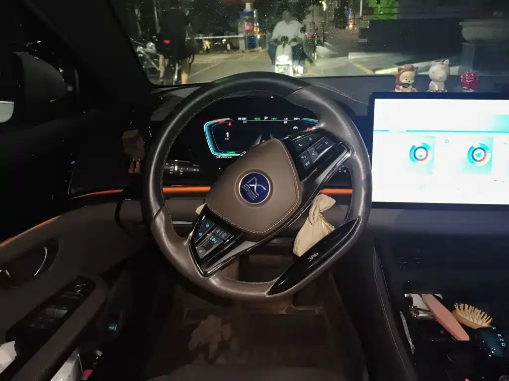 BYD Han — миниатюра 6