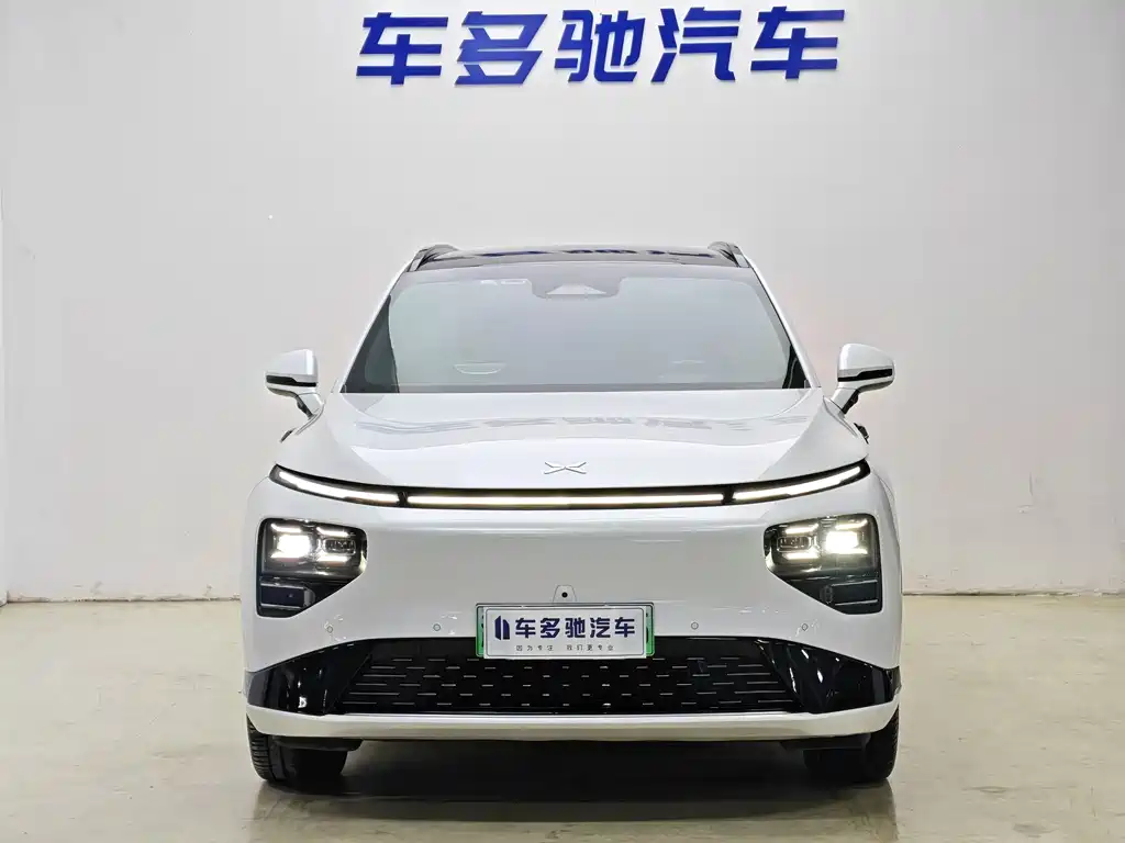 XPeng G9 — миниатюра 2