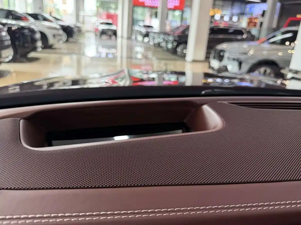 Mercedes-Benz GLS — миниатюра 26
