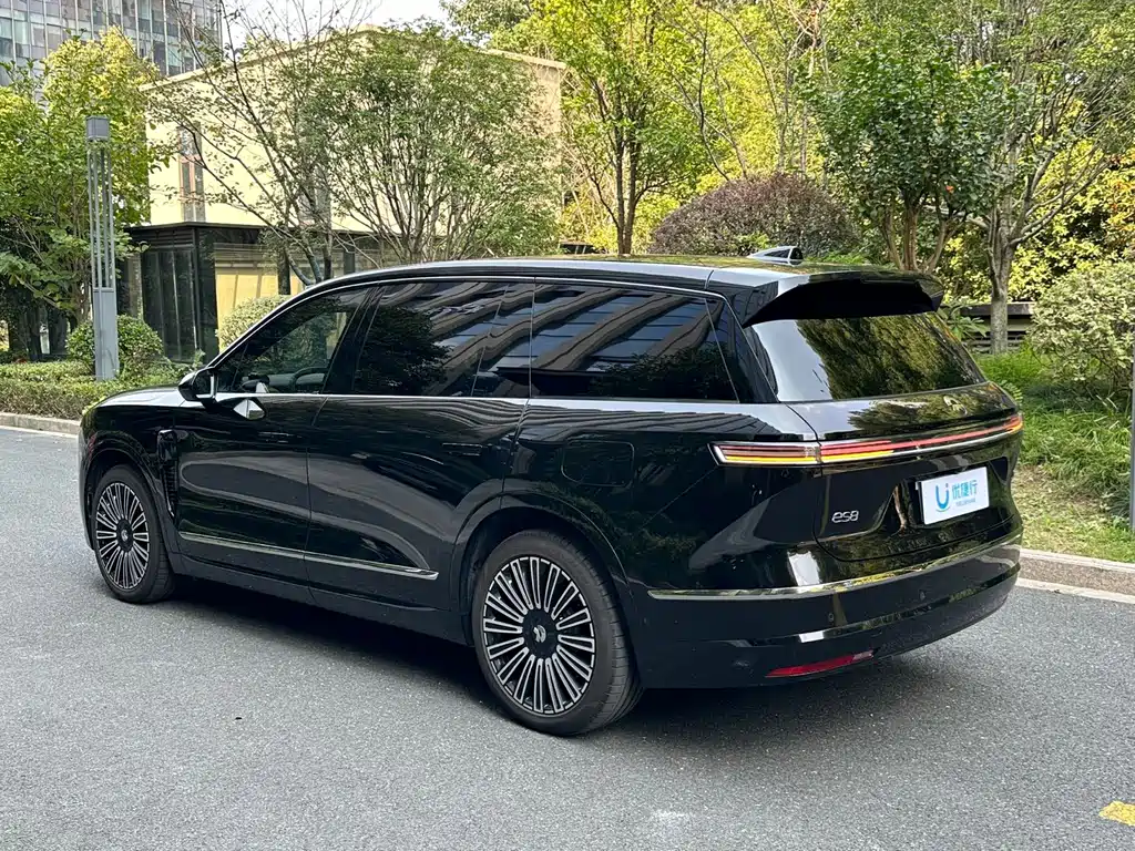 NIO ES8 — миниатюра 5