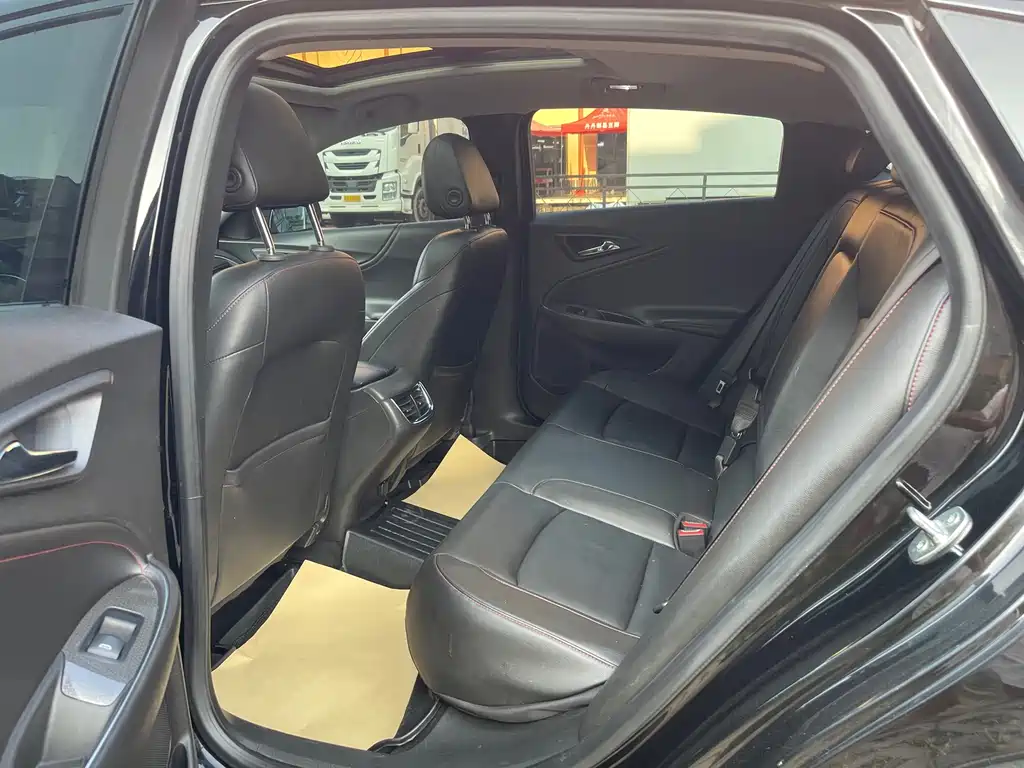 Chevrolet Malibu XL — миниатюра 10