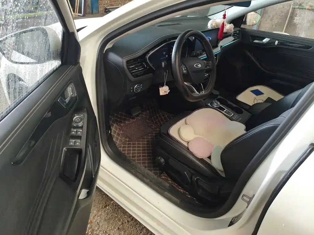 Ford Focus — миниатюра 17