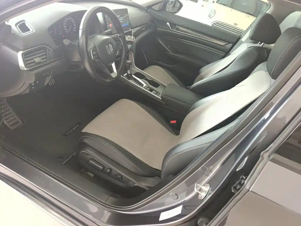 Honda Accord — миниатюра 15
