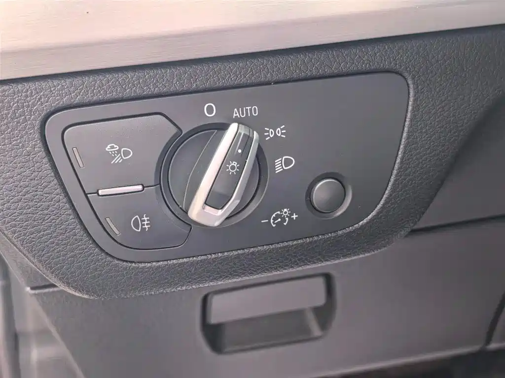Audi Q5L — миниатюра 13