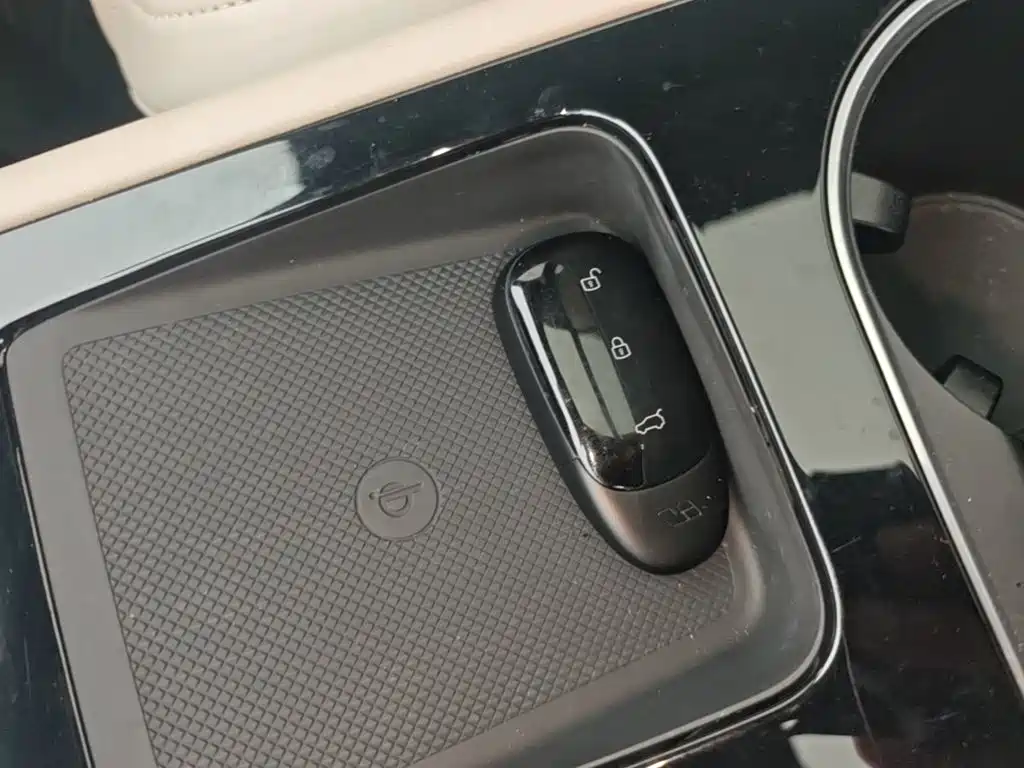Li Auto Li ONE — миниатюра 9