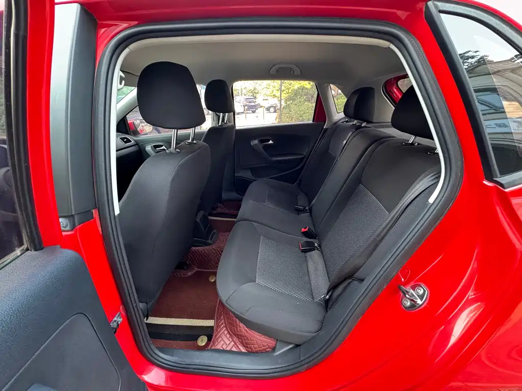 Volkswagen Polo — миниатюра 5