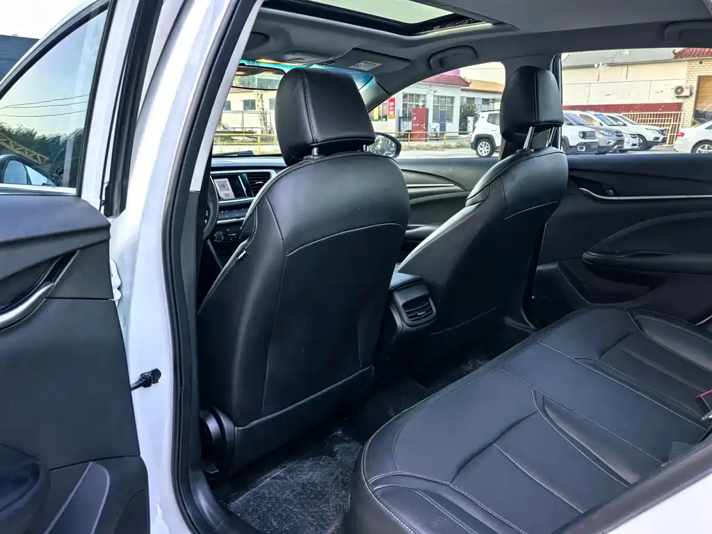 Buick Excelle — миниатюра 11