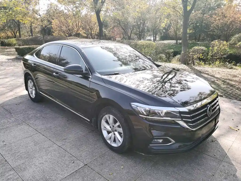 Volkswagen Passat 2020 280TSI VI