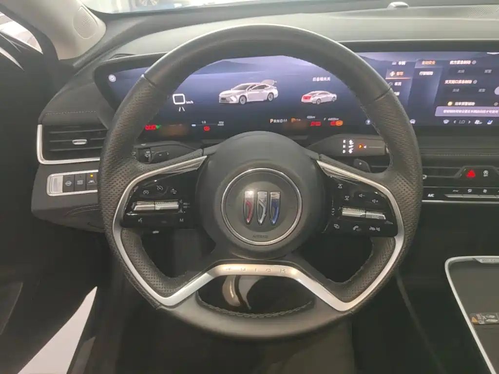 Buick LaCrosse — миниатюра 11