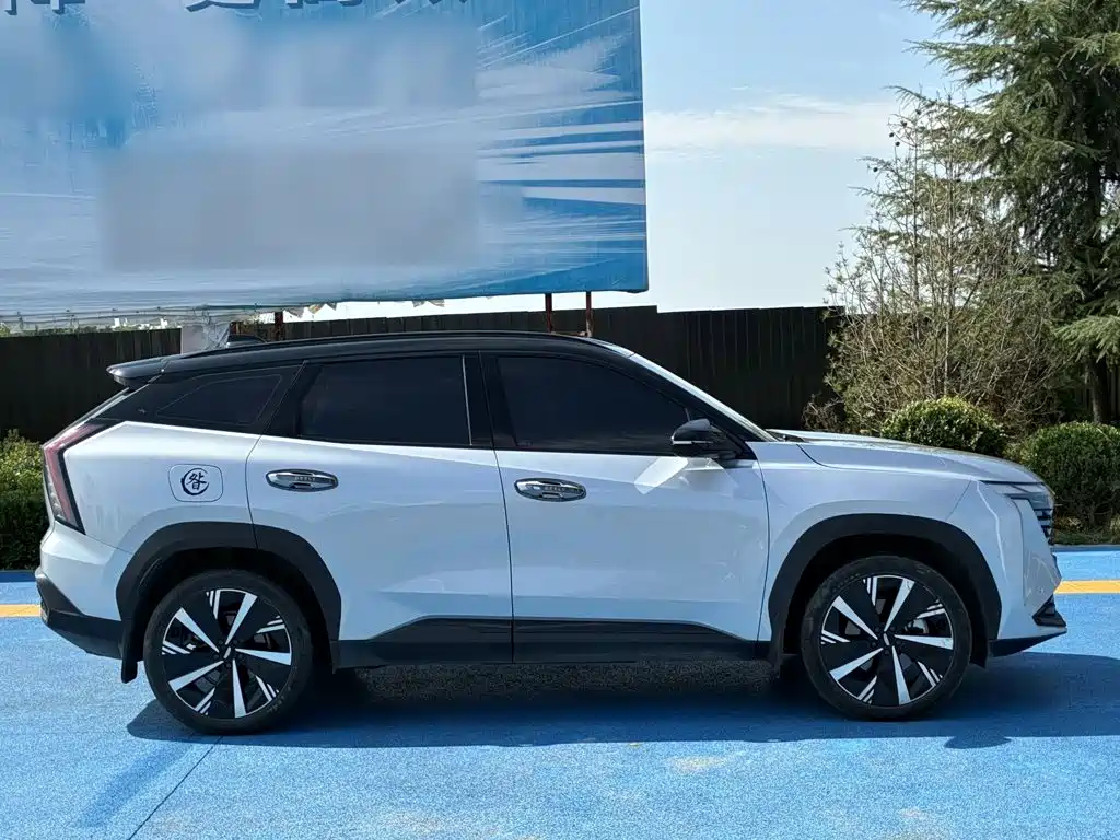 Geely Boyue L — миниатюра 6