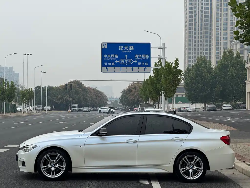BMW 3 Series — миниатюра 3