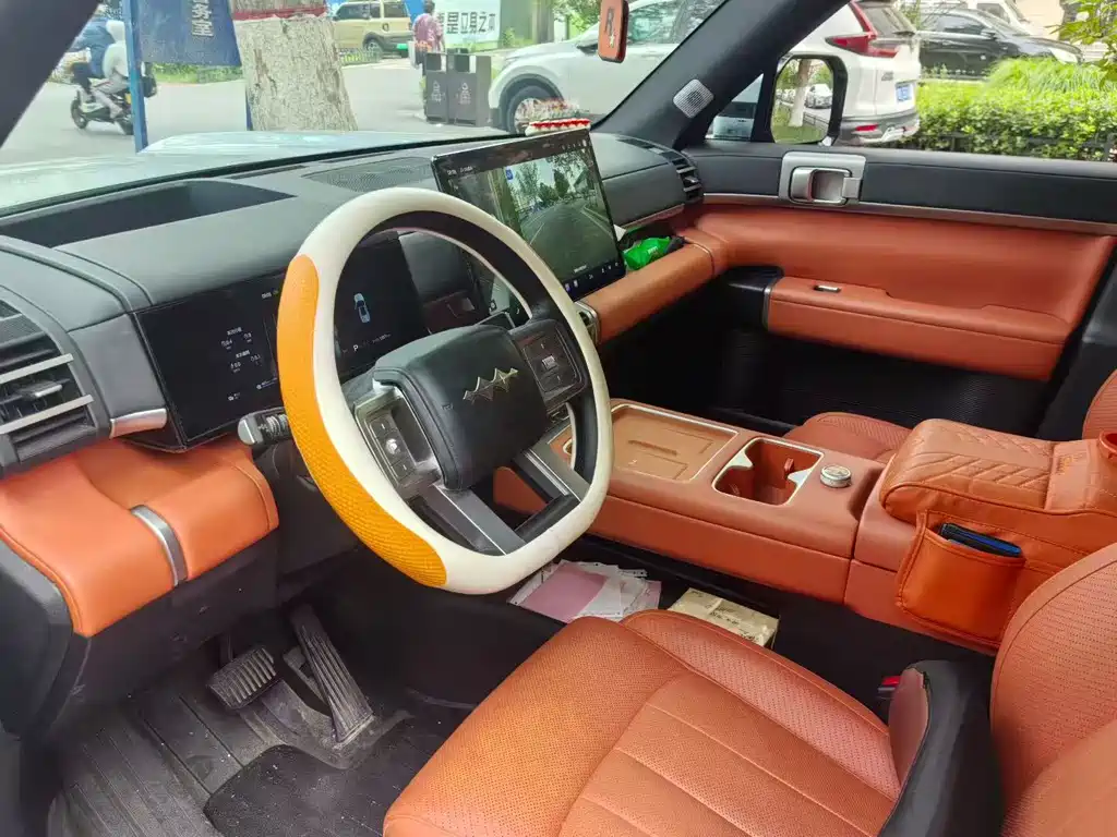 Fangchengbao Leopard 7 7 2025 200KM Max