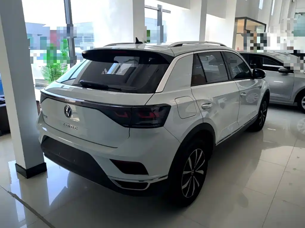 Volkswagen T-Roc — миниатюра 7