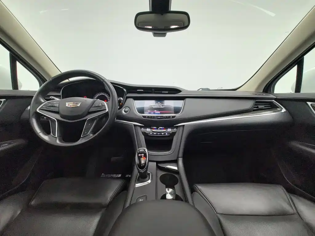 Cadillac XT5 — миниатюра 5