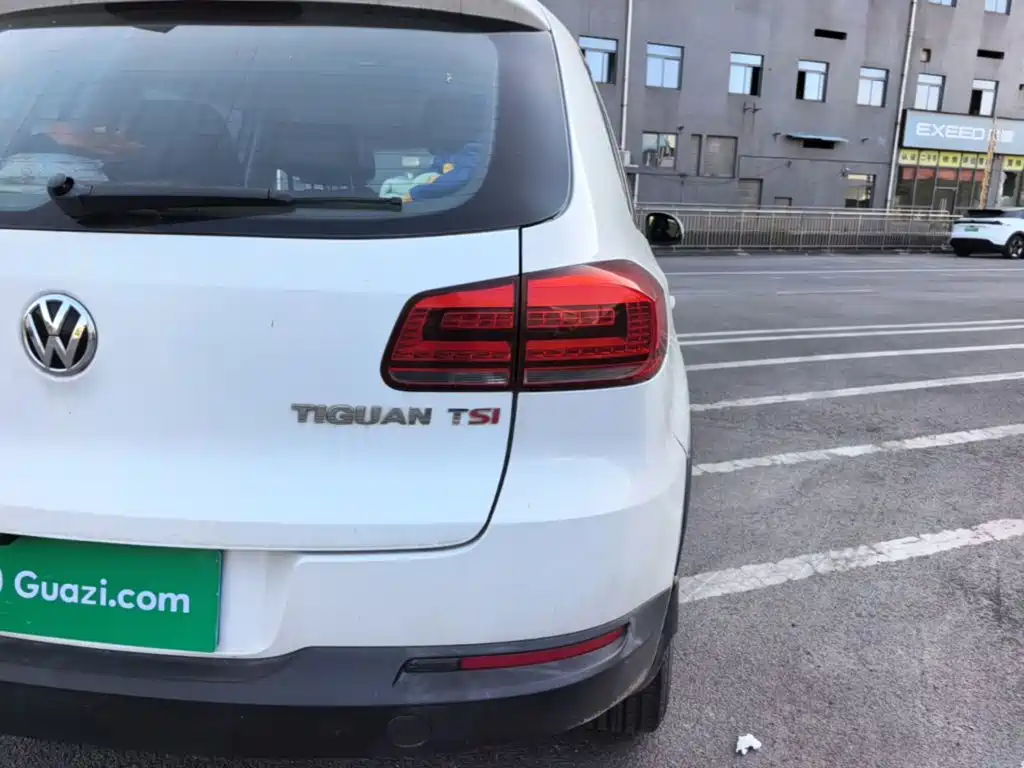 Volkswagen Tiguan 2015 1.8TSI AT