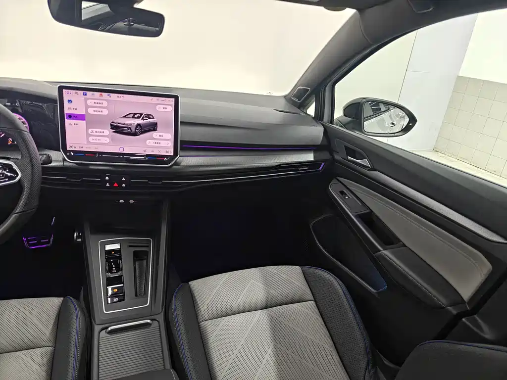 Volkswagen Golf — миниатюра 8