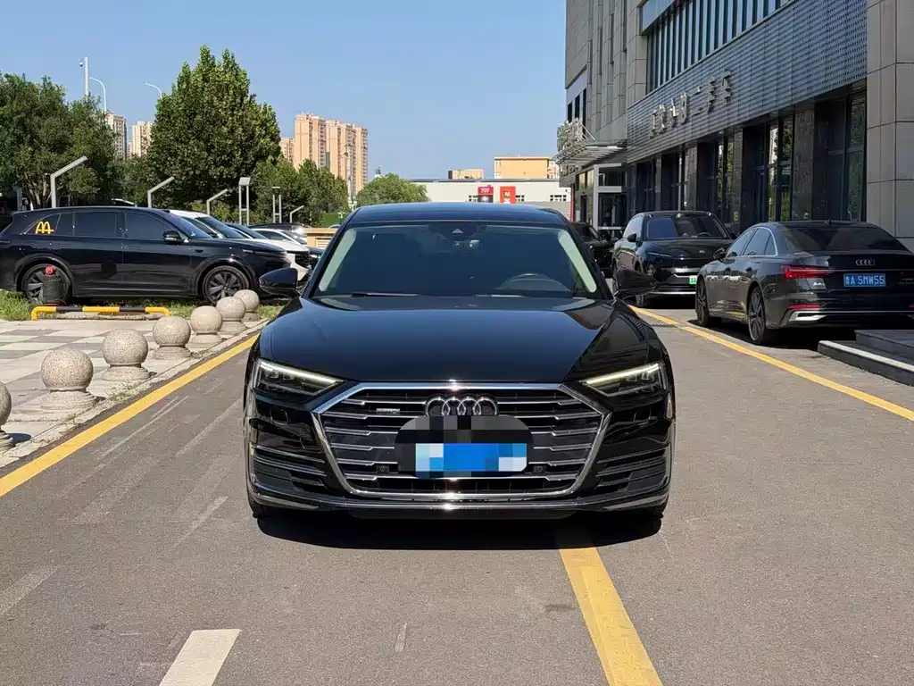 Audi A8 — миниатюра 2