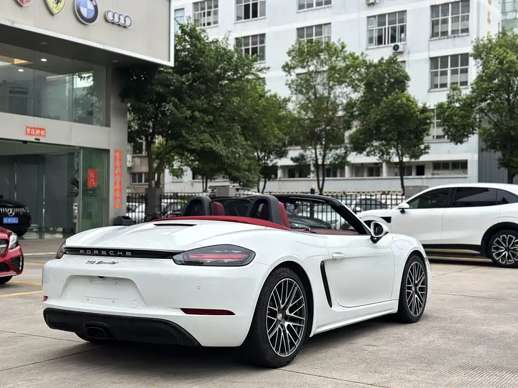 Porsche 718 2022 Boxster 2.0T