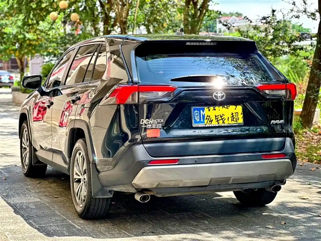 Toyota RAV4 2023 2.0L CVT