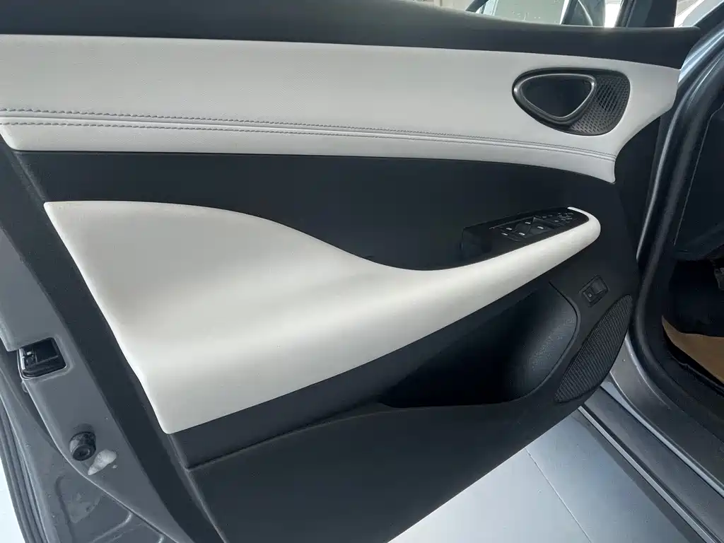 BYD Seal 05 DM-i — миниатюра 5
