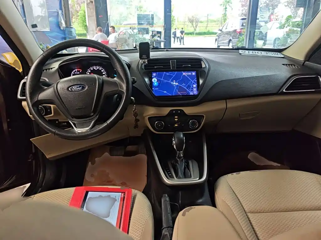 Ford Escort — миниатюра 10