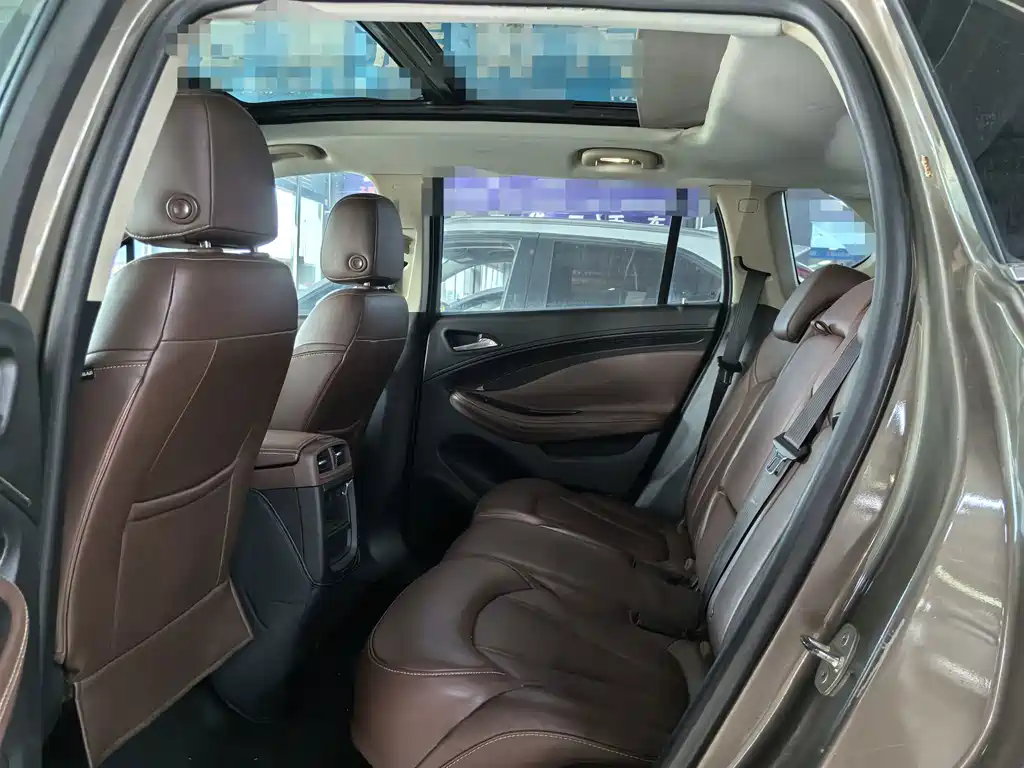 Buick Envision Plus — миниатюра 5