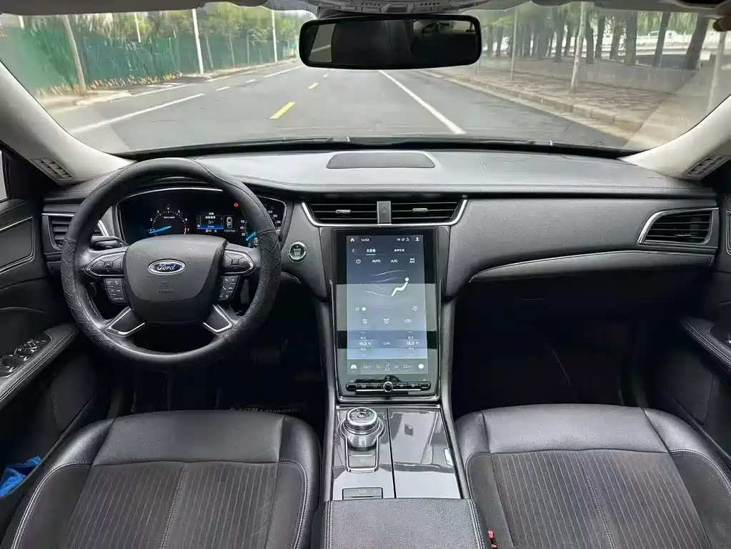 Ford Taurus — миниатюра 3
