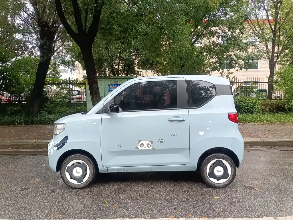 Wuling MINIEV — миниатюра 7