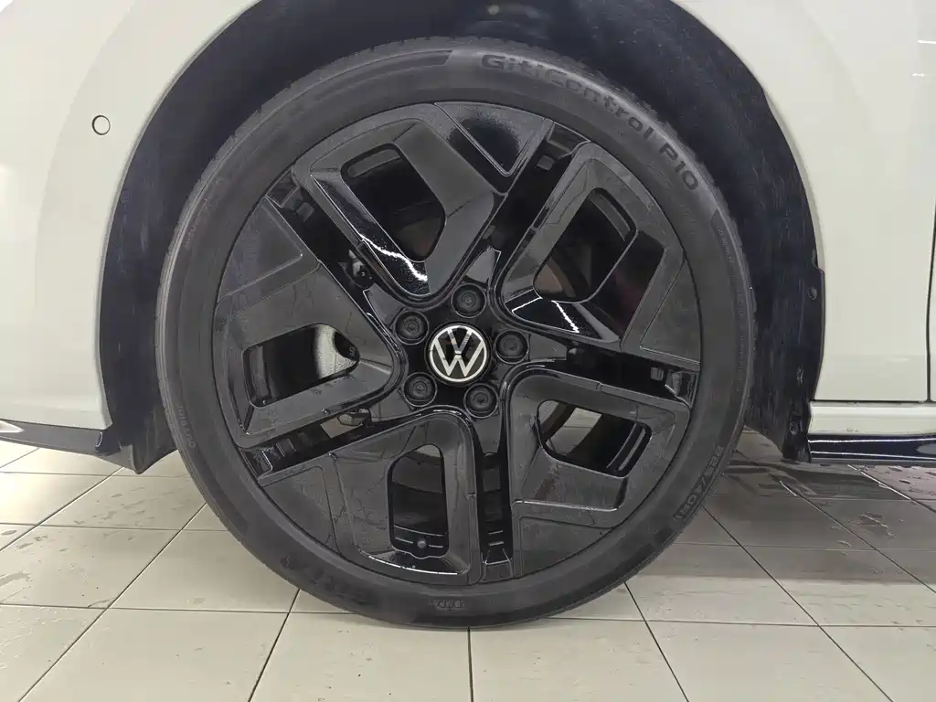 Volkswagen Golf — миниатюра 19