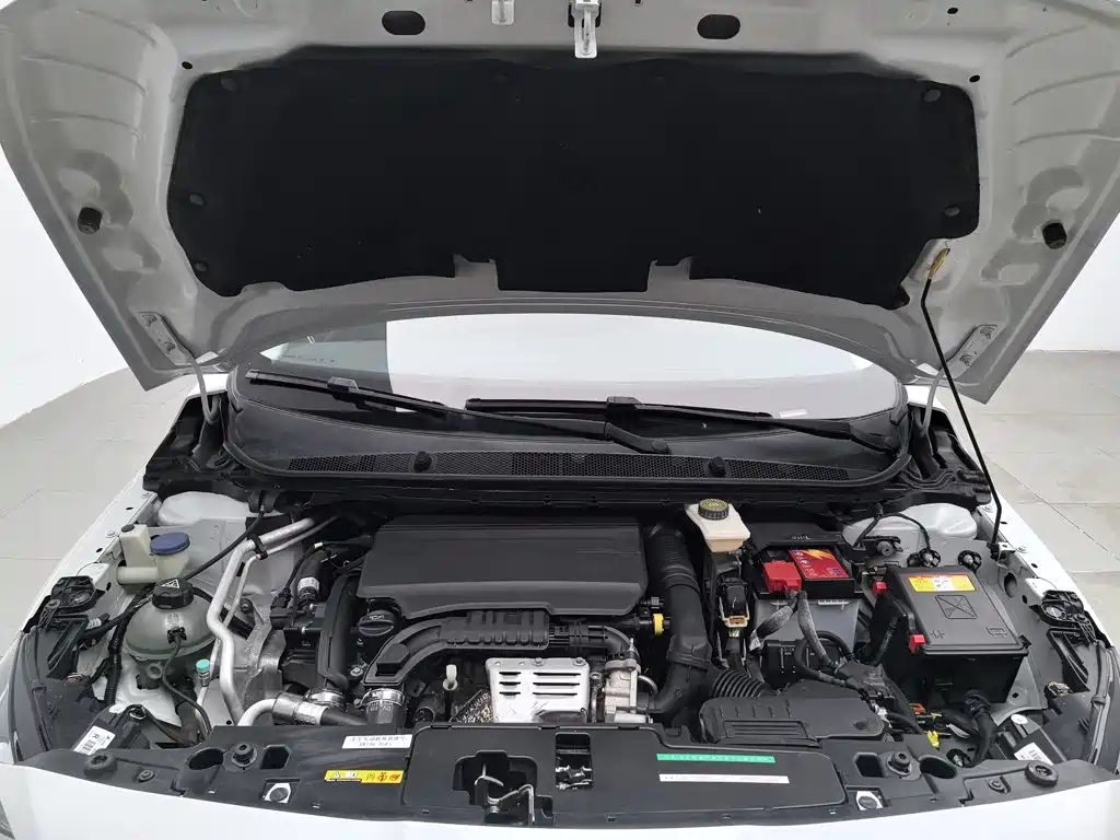 Peugeot 408 — миниатюра 6