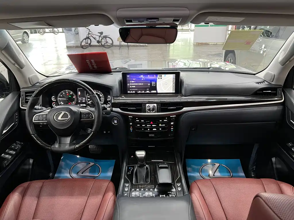 Lexus LX 2019 570 Luxury