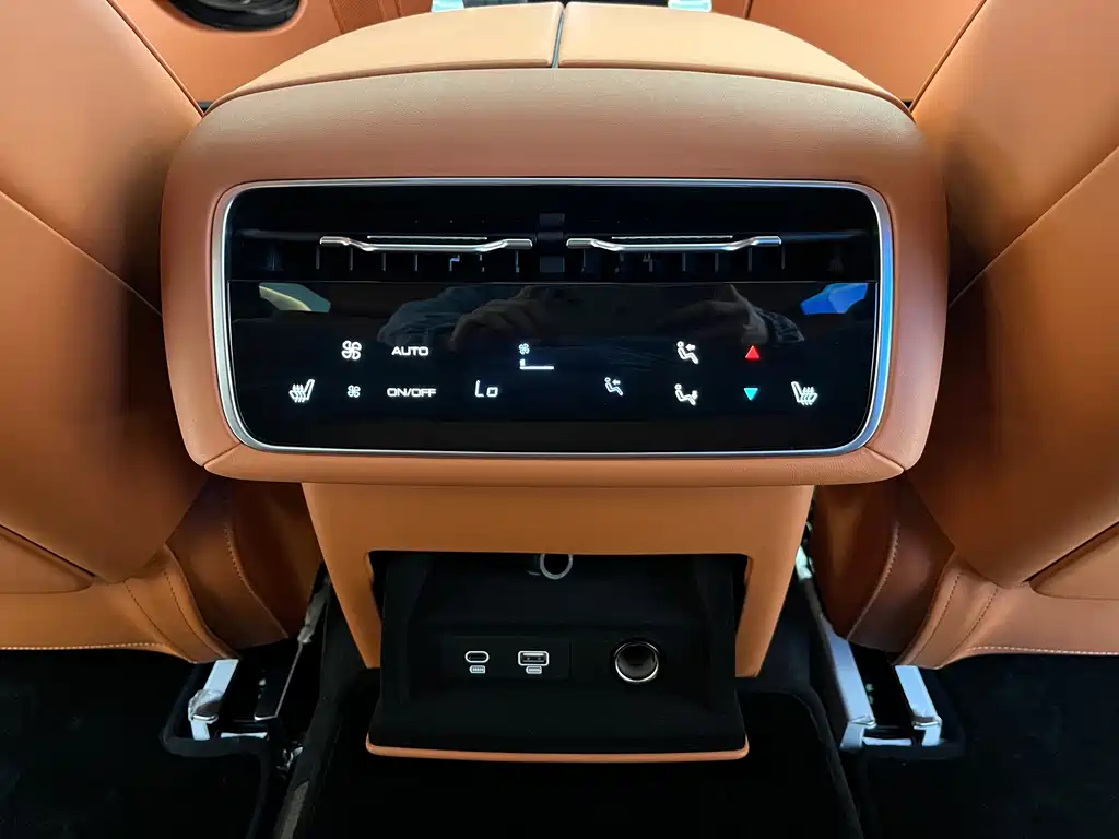 TANK TANK 700 NEW ENERGY