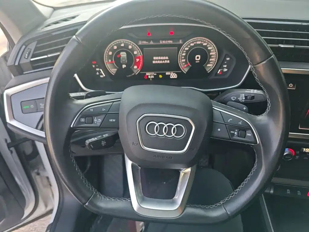 Audi Q3 — миниатюра 11
