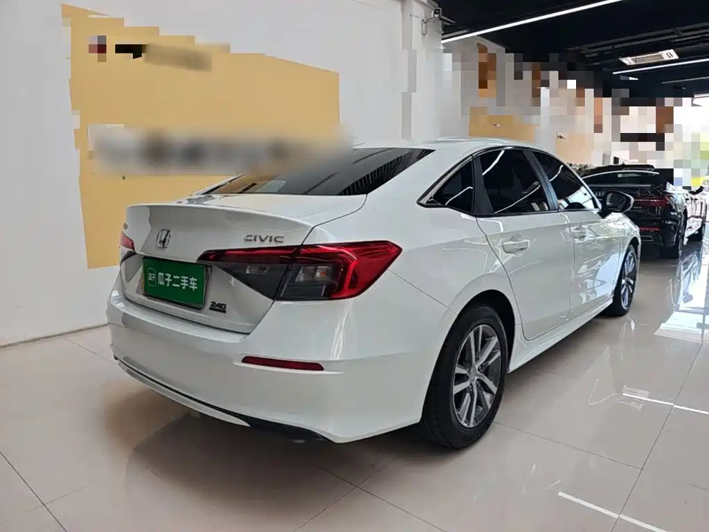 Honda Civic — миниатюра 7