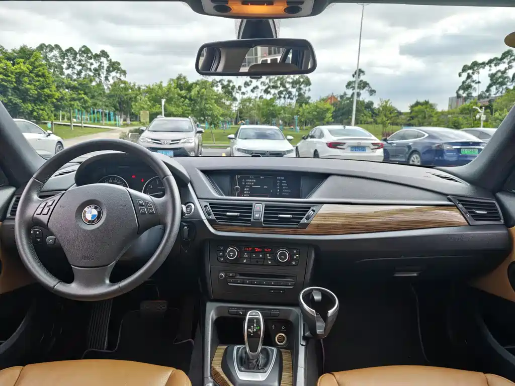 BMW X1 2012 xDrive20i Luxury