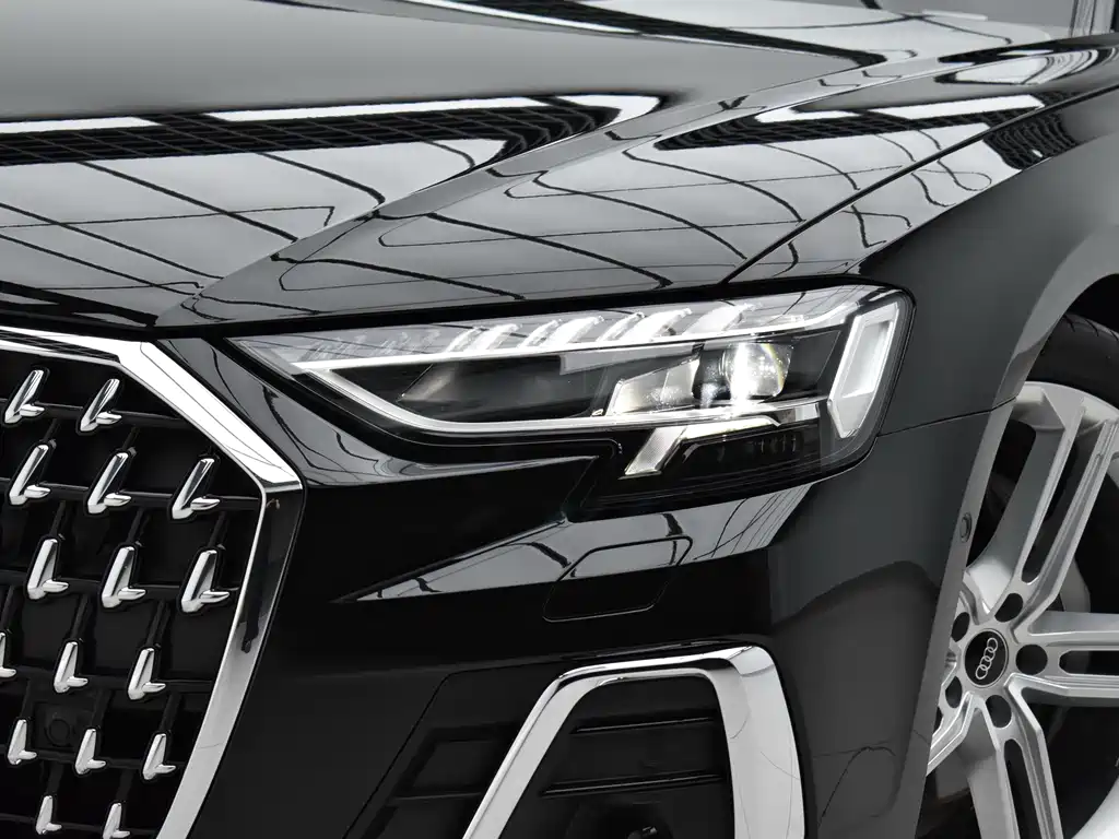 Audi A8 — миниатюра 4